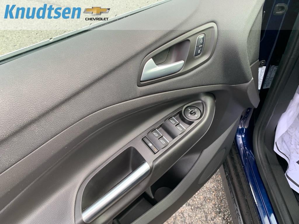 2017 Ford C-Max Energi Titanium