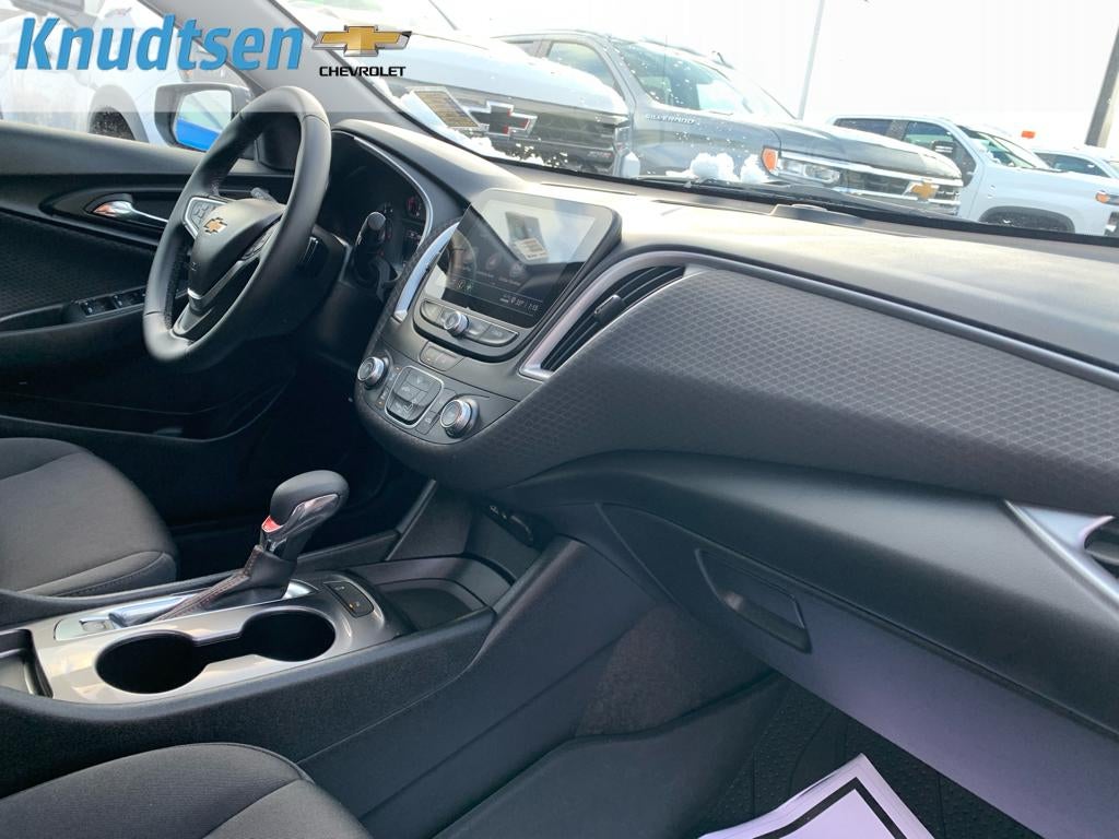 2025 Chevrolet Malibu RS