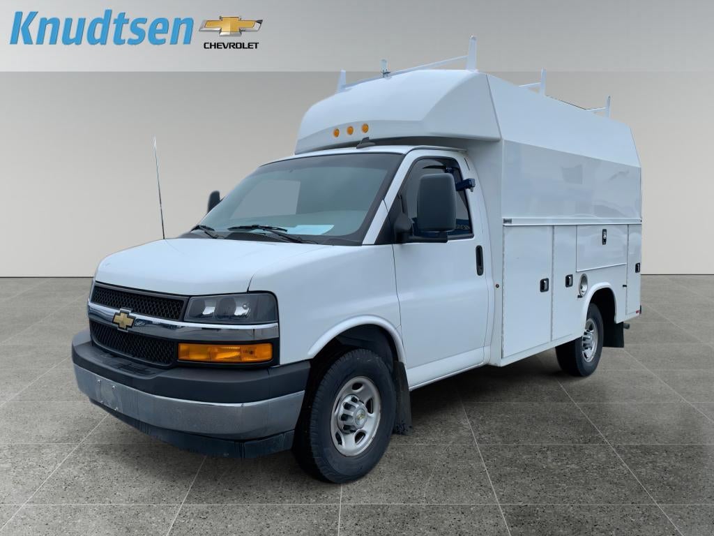 2022 Chevrolet Express Cutaway 3500 BASE