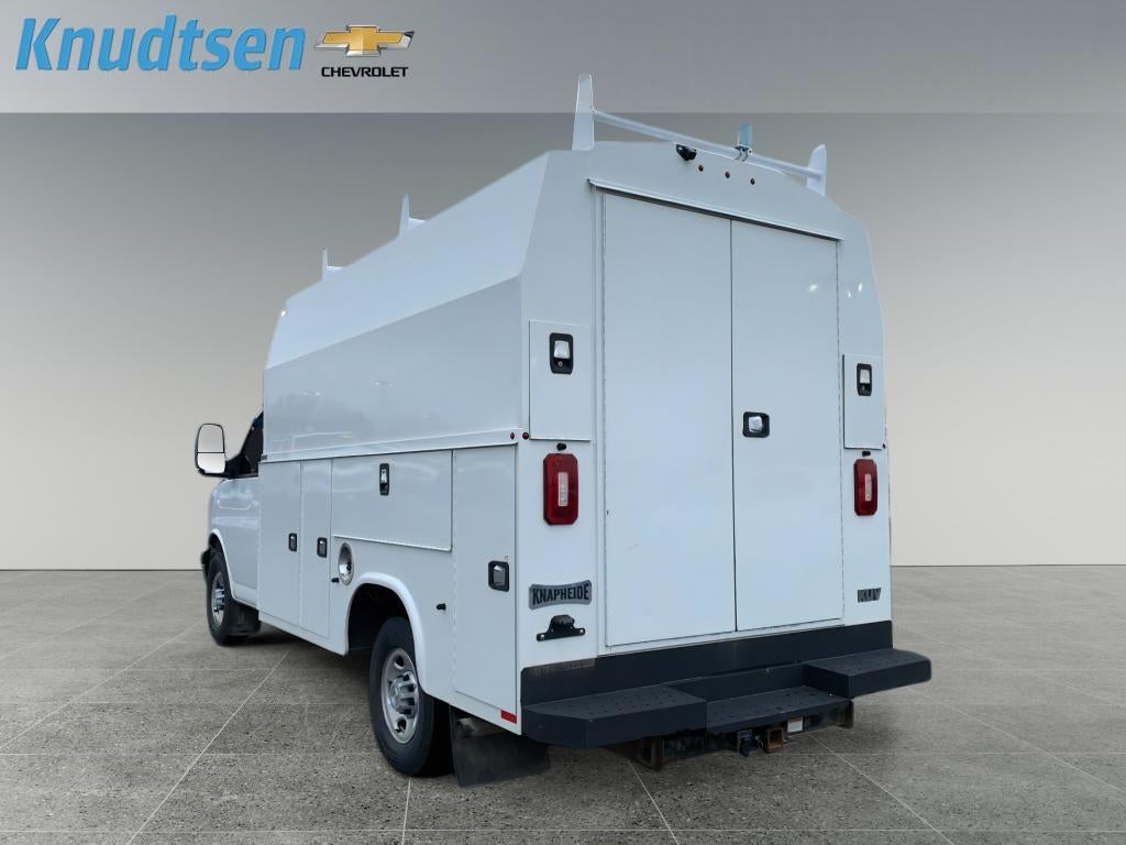 2022 Chevrolet Express Cutaway 3500 BASE