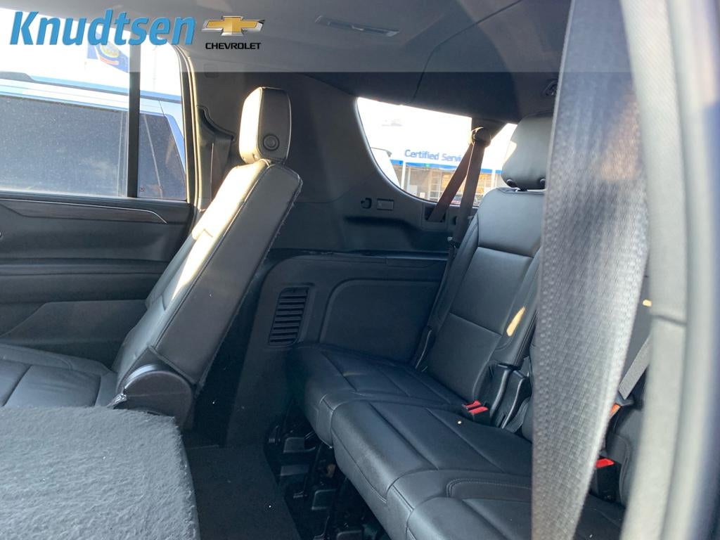 2022 Chevrolet Suburban LT