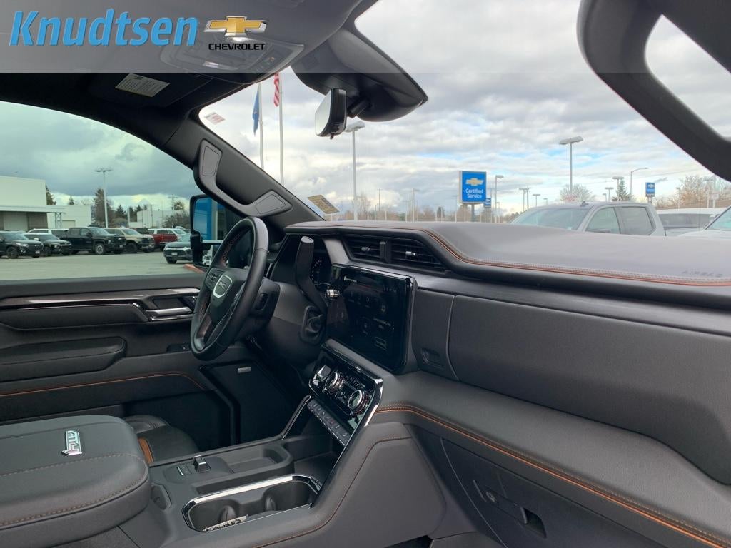 2025 GMC Sierra 3500 HD AT4