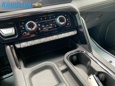 2025 GMC Sierra 3500 HD AT4