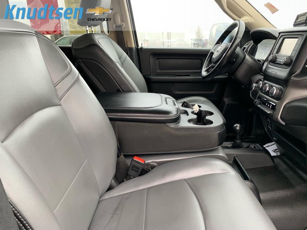 2019 RAM 2500 Tradesman Crew Cab 4x4 6'4" Box