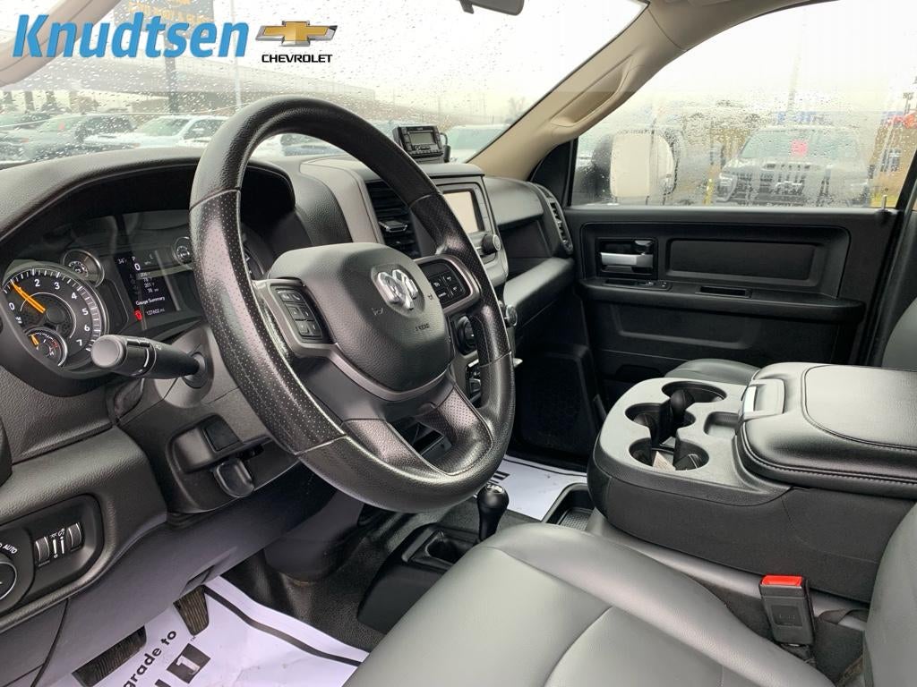 2019 RAM 2500 Tradesman Crew Cab 4x4 6'4" Box