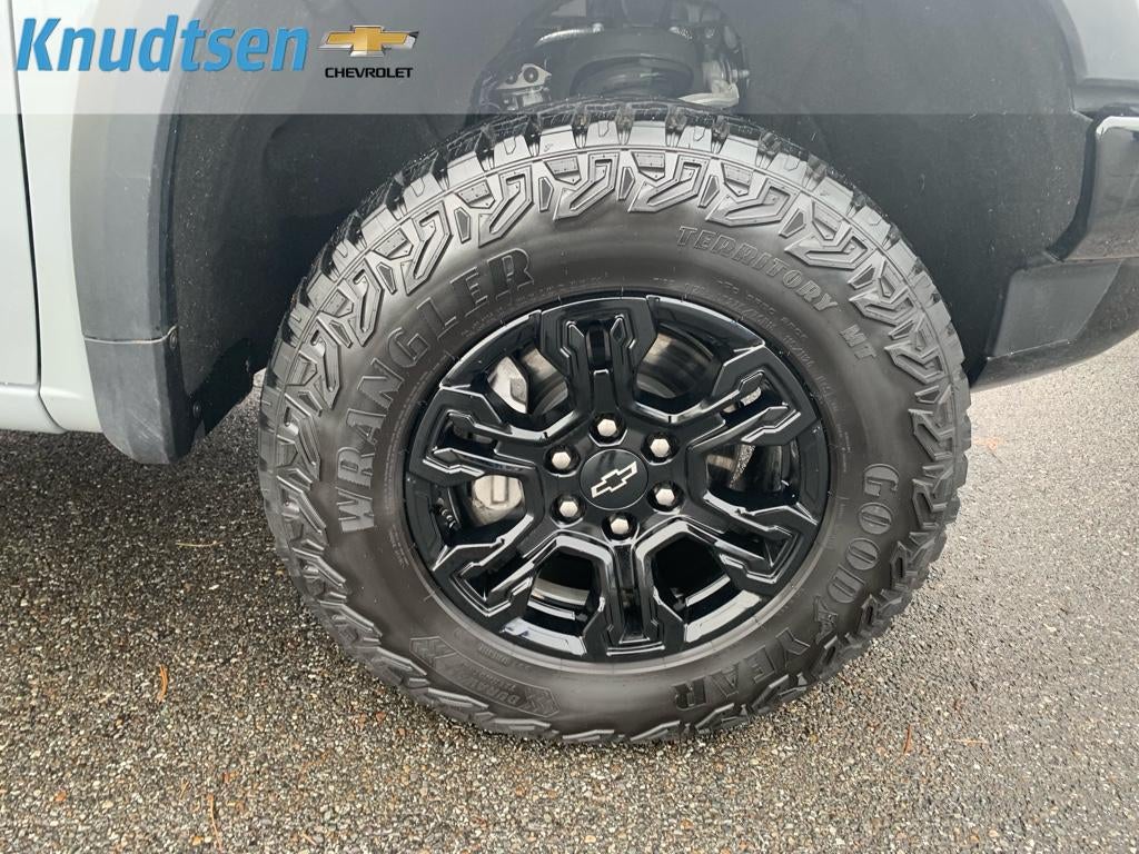 2025 Chevrolet Silverado 1500 ZR2