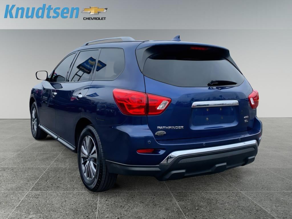 2020 Nissan Pathfinder SL
