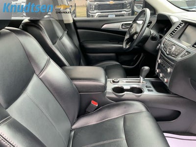 2020 Nissan Pathfinder SL