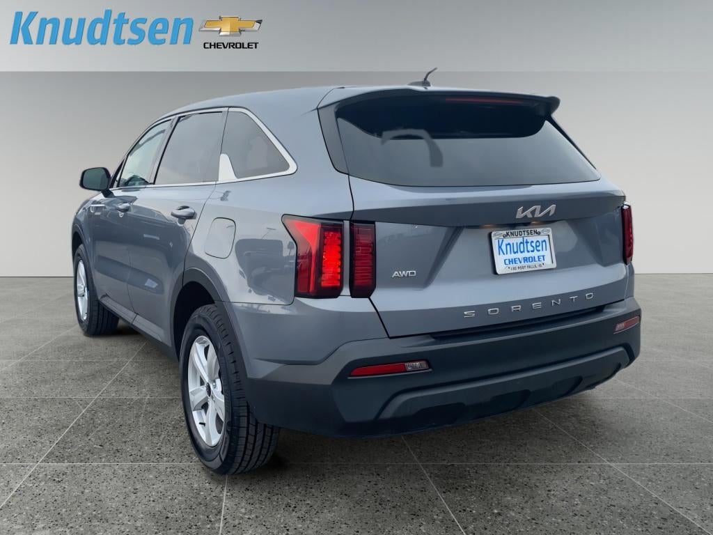 2022 Kia Sorento LX