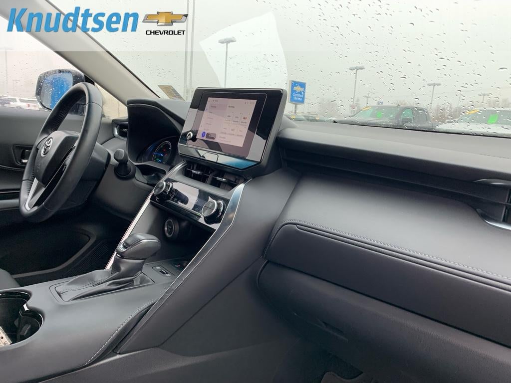 2024 Toyota Venza LE