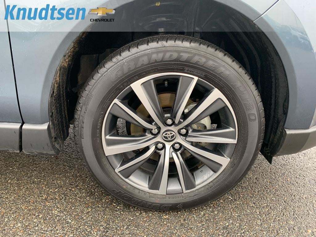 2024 Toyota Venza LE