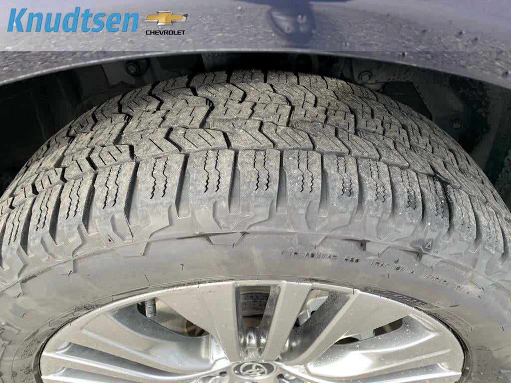 2022 Toyota Venza XLE