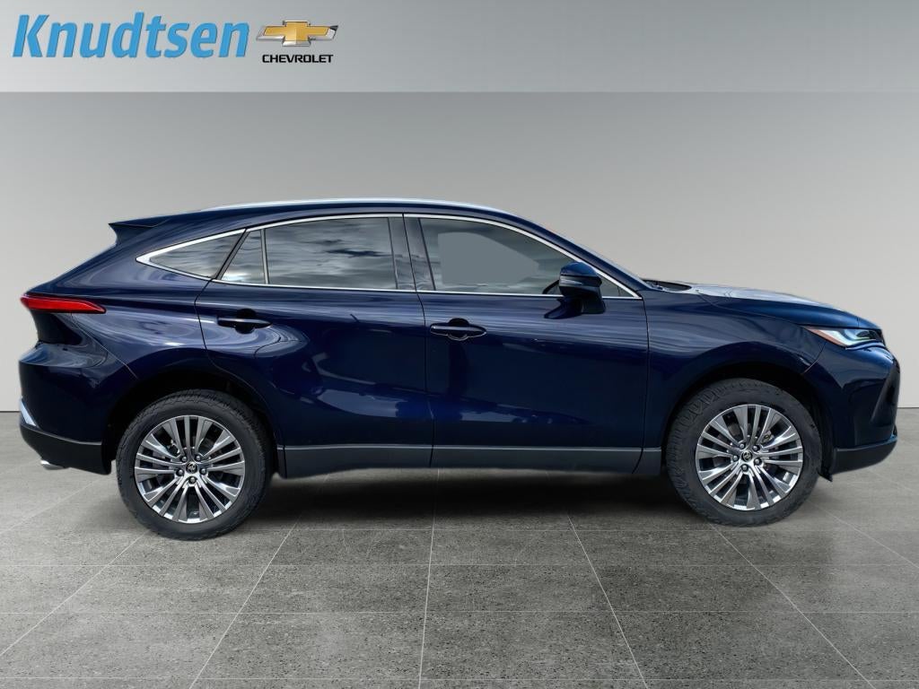 2022 Toyota Venza XLE