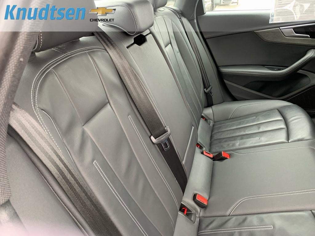 2023 Audi A4 Premium Plus 45 TFSI S line quattro S tronic