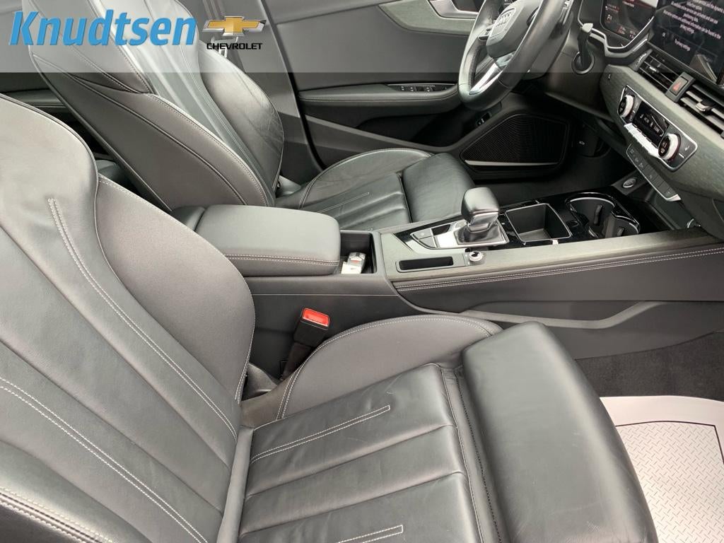 2023 Audi A4 Premium Plus 45 TFSI S line quattro S tronic