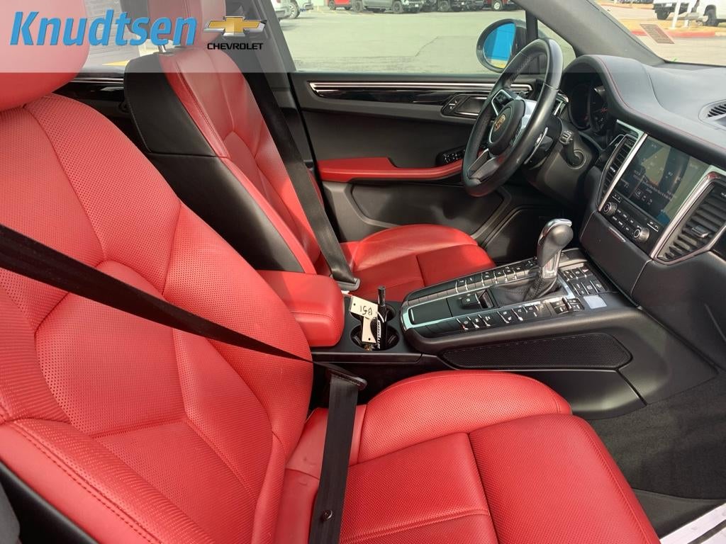 2018 Porsche Macan Base