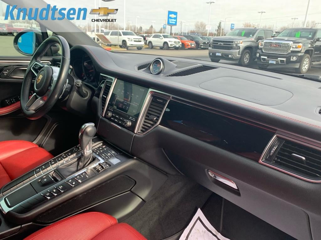 2018 Porsche Macan Base