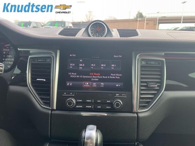 2018 Porsche Macan Base