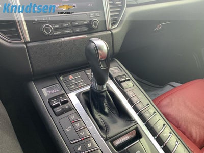 2018 Porsche Macan Base