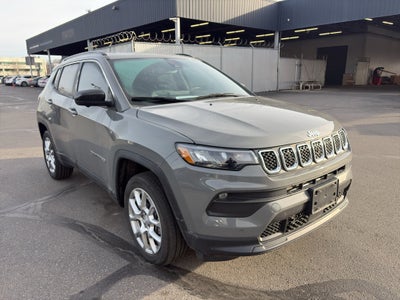 2023 Jeep Compass Latitude Lux