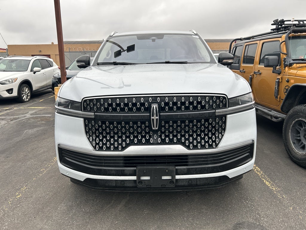 2025 Lincoln Navigator L Reserve