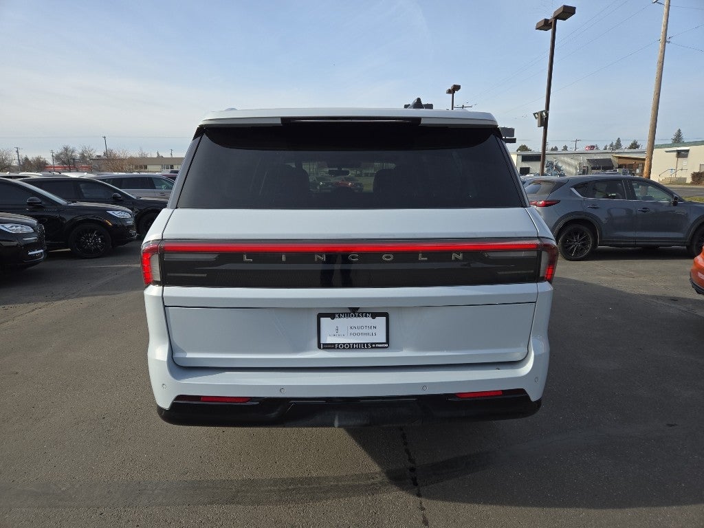 2025 Lincoln Navigator L Reserve
