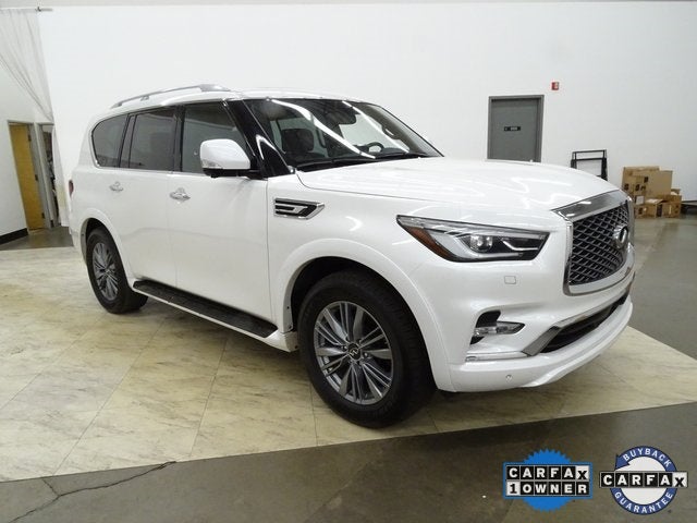 2023 INFINITI QX80 LUXE